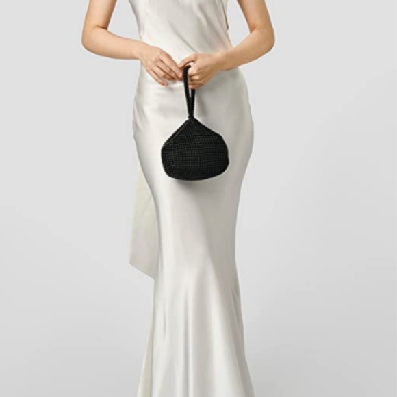 BLACK BEADED WRISTLET - Picture 4 of 6